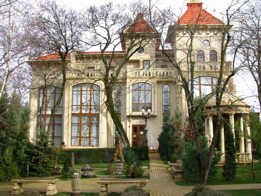 &quot;Старый парк&quot; в Кабардинке (Краснодарский край, РФ)