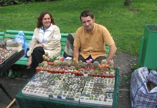 Выставка май 2006 (Киев) (2003 відвідувань) Татьяна Мухина (Фастов, Киевская обл.) и Виктор Горбаче... Выставка май 2006 (Киев)