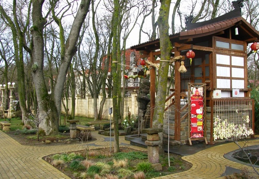 "Старый парк" в Кабардинке (Краснодарский край, РФ (2251 відвідувань) Фото Владимира Шора (Львов), январь 2012 "Старый парк" в Кабардинке (Краснодарский край, РФ