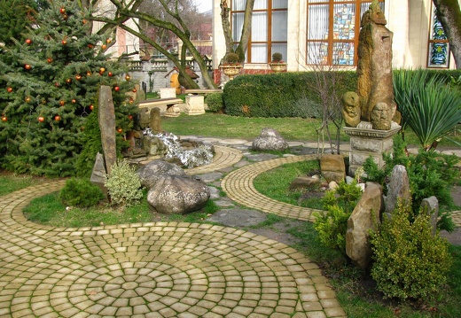 "Старый парк" в Кабардинке (Краснодарский край, РФ (1726 відвідувань) Фото Владимира Шора (Львов), январь 2012 "Старый парк" в Кабардинке (Краснодарский край, РФ
