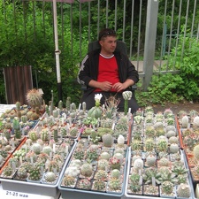 Выставка май 2008 (1731 відвідувань) Один из многочисленных иногородних гостей выставки - �... Выставка май 2008