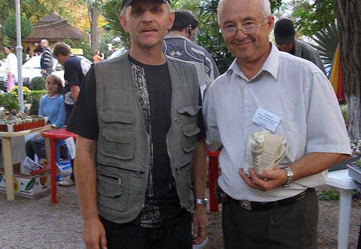 Выставка 23-24 сентября 2006 (Одесса) (2153 відвідувань) Владимир Фоменко (Запорожье) и Олег Александрович Тол�... Выставка 23-24 сентября 2006 (Одесса)